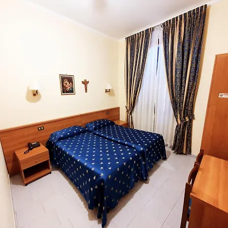 Suore Concezioniste Missionarie - Carmen Sallés Bed and breakfast Roma